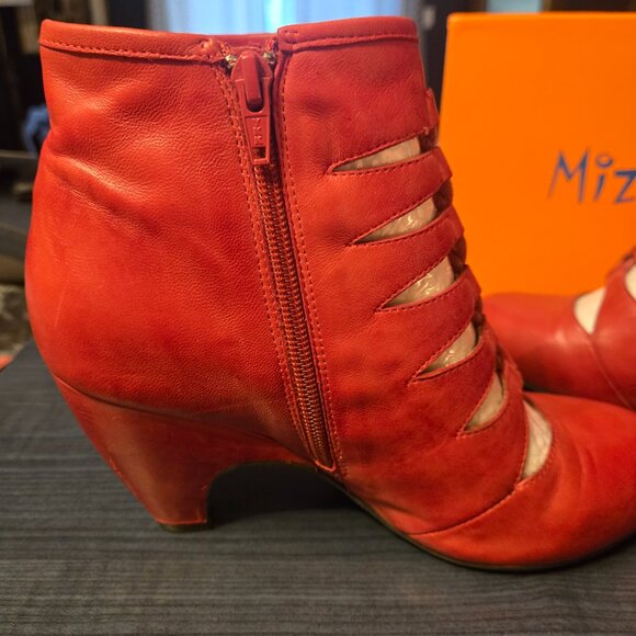 Miz Mooz Red THRONE Lace Cutout Ankle Boots - Picture 5 of 6